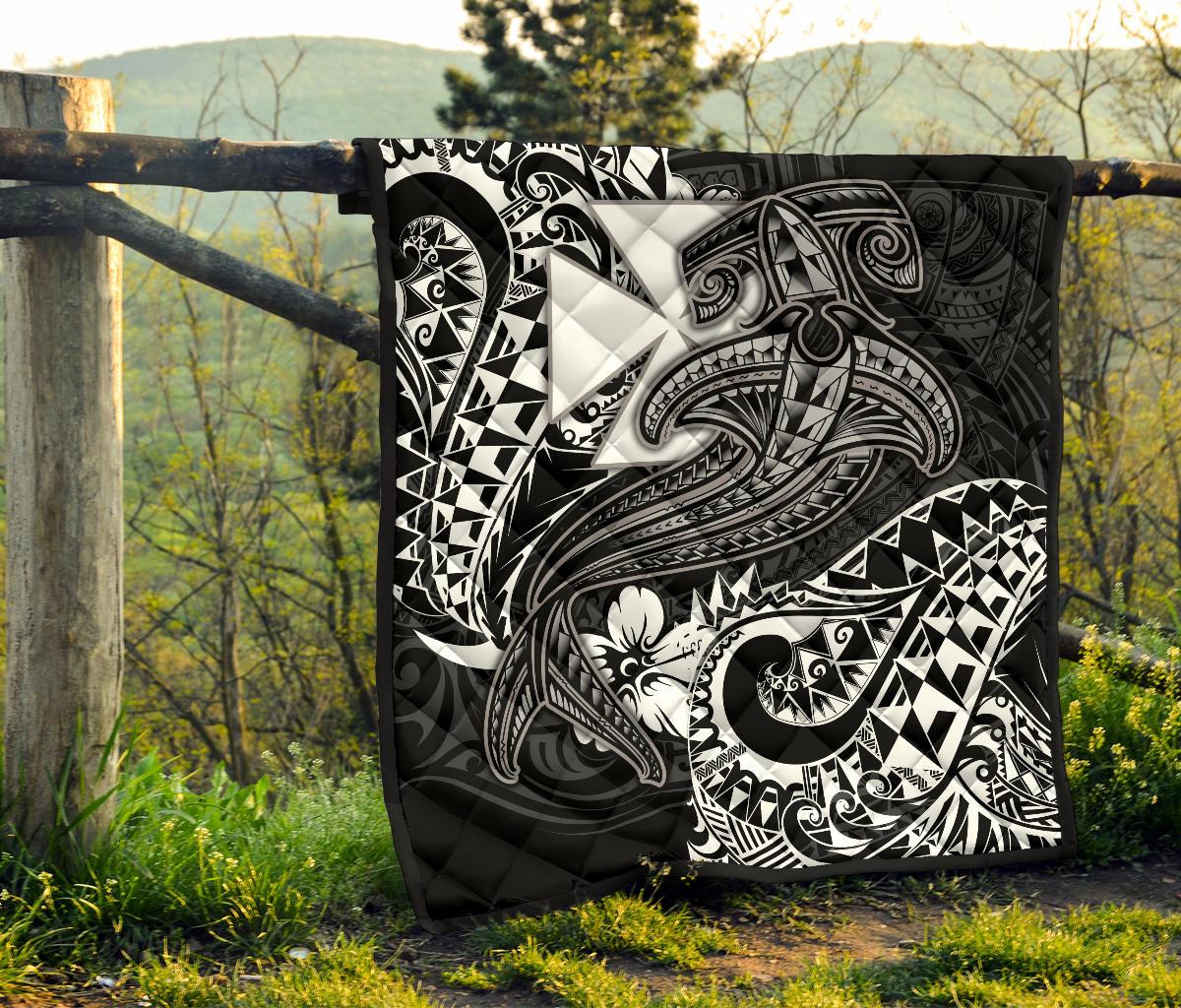 Polynesian Wallis and Futuna Premium Quilt - White Shark Polynesian Tattoo - Polynesian Pride