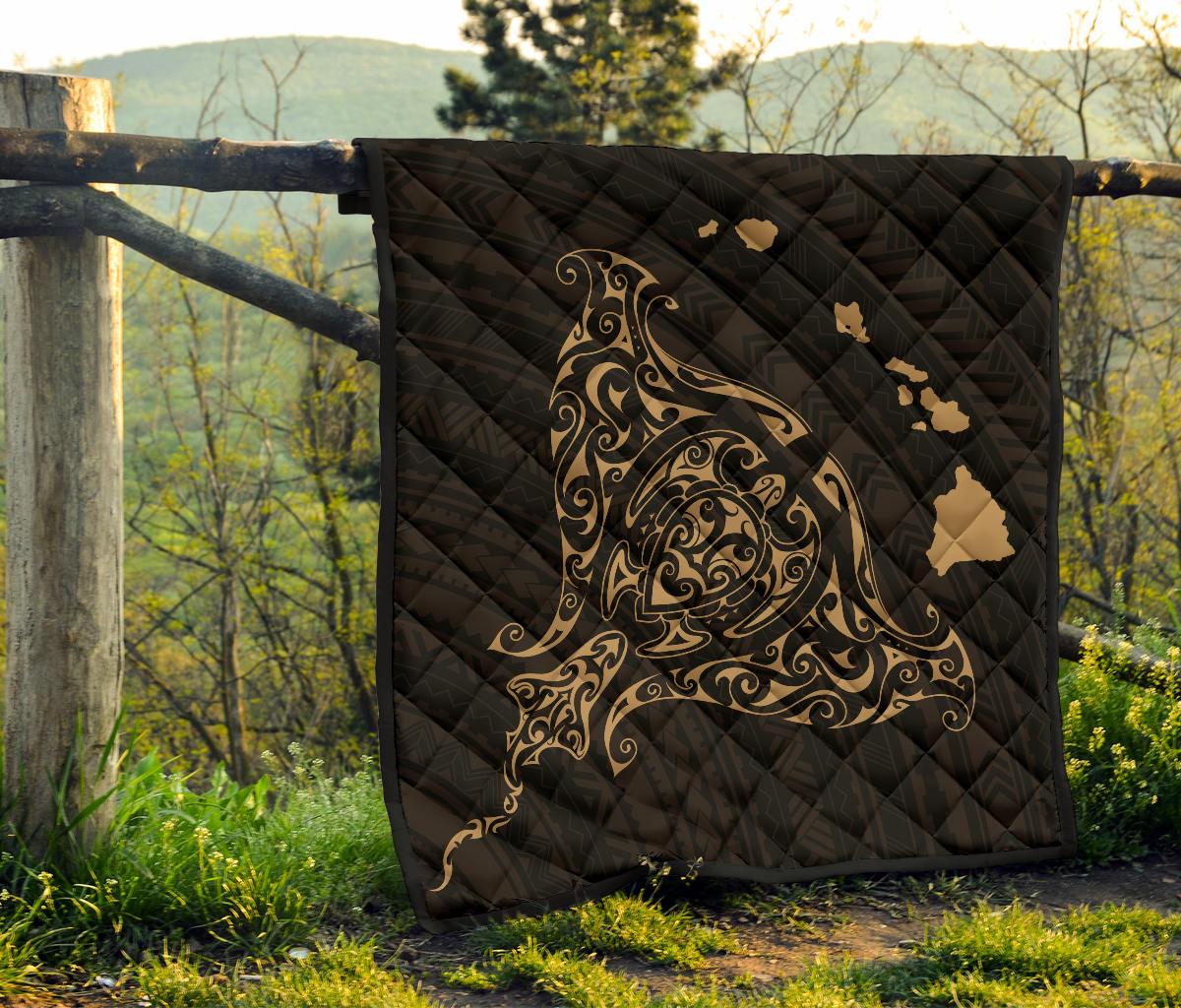 Rays Hawaii Map Polynesian Premium Quilt - Gold - Polynesian Pride