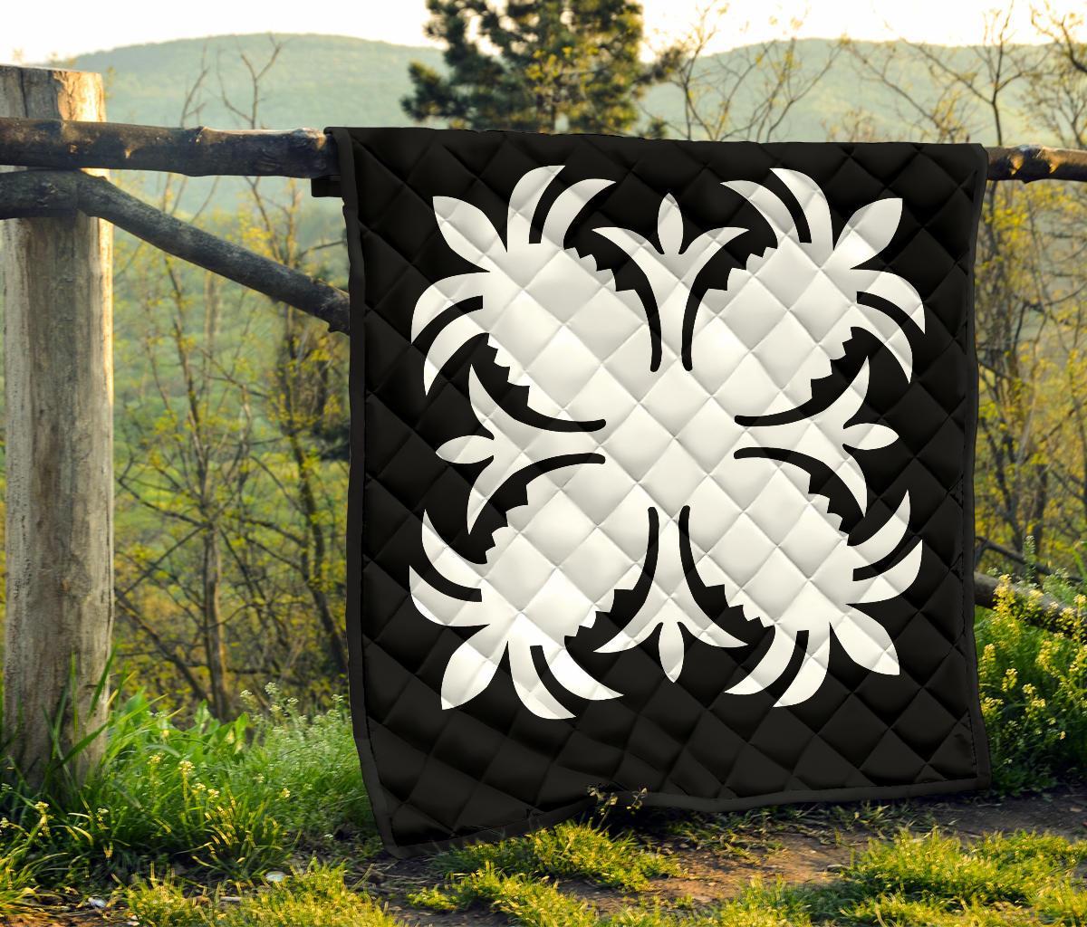 Hawaiian Premium Quilt Royal Pattern - Black And White - A2 Style - Polynesian Pride