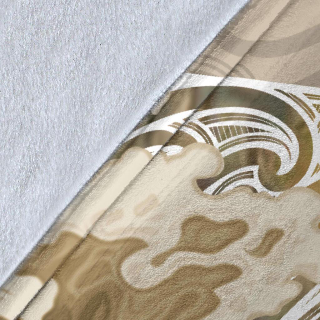 Maori Manaia The Blue Sea Premium Blanket, Golden - Polynesian Pride