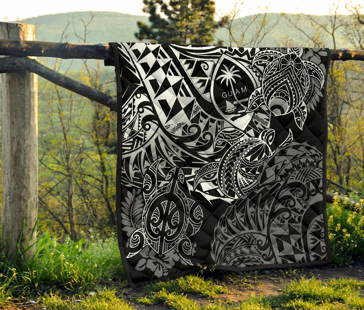 Guam Polynesian Premium Quilt - White Turtle Flowing - Polynesian Pride