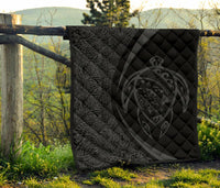 Hawaii Turtle Map Polynesian Premium Quilt - Gray - Circle Style - Polynesian Pride