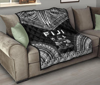 Fiji Premium Quilt - Fiji Coat Of Arms Polynesian Chief Black Version - Polynesian Pride