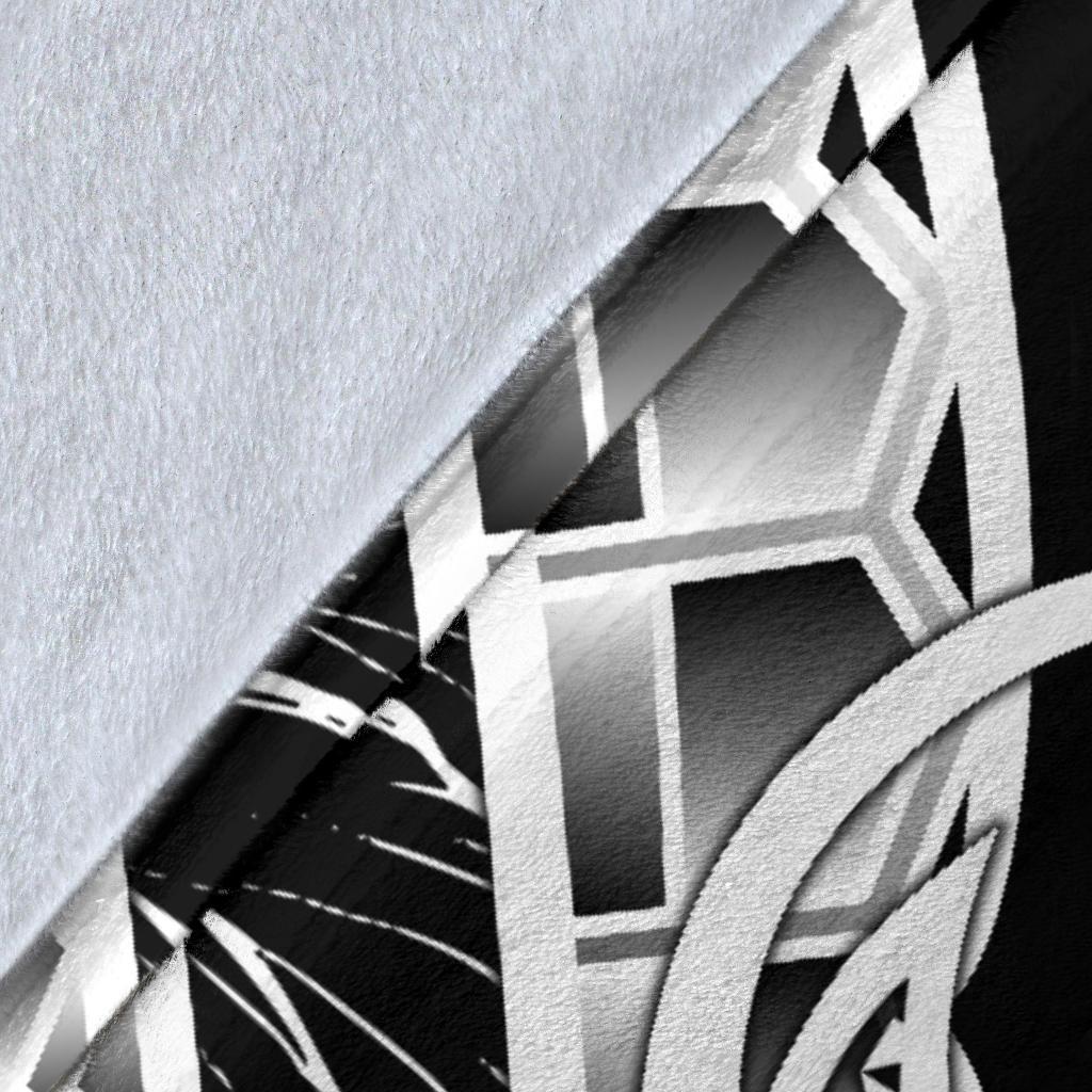 Nauru Polynesian Premium Blanket - Summer Plumeria (Black) - Polynesian Pride