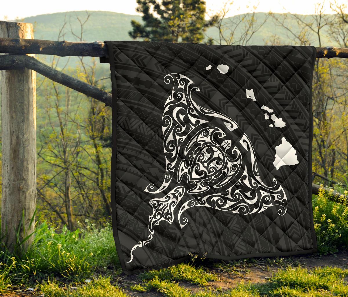 Rays Hawaii Map Polynesian Premium Quilt - White - Polynesian Pride