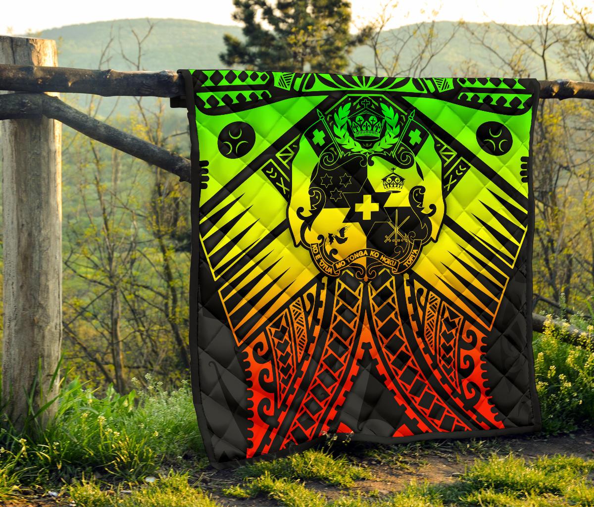 Tonga Polynesian Premium Quilt - Tonga Reggae Seal with Polynesian tattoo - Polynesian Pride