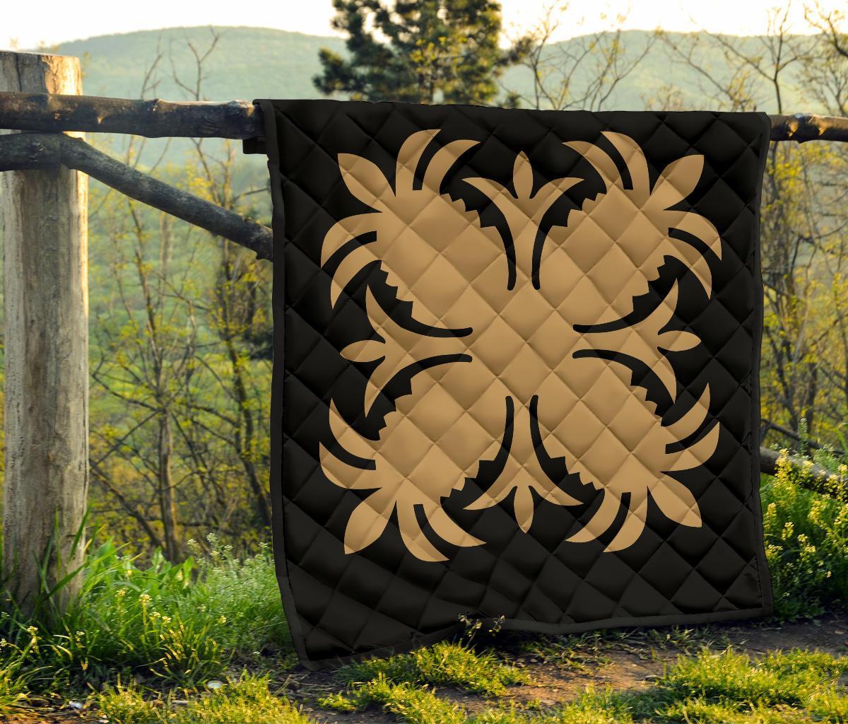 Hawaiian Premium Quilt Royal Pattern - Black And Gold - A2 Style - AH J2 - Polynesian Pride