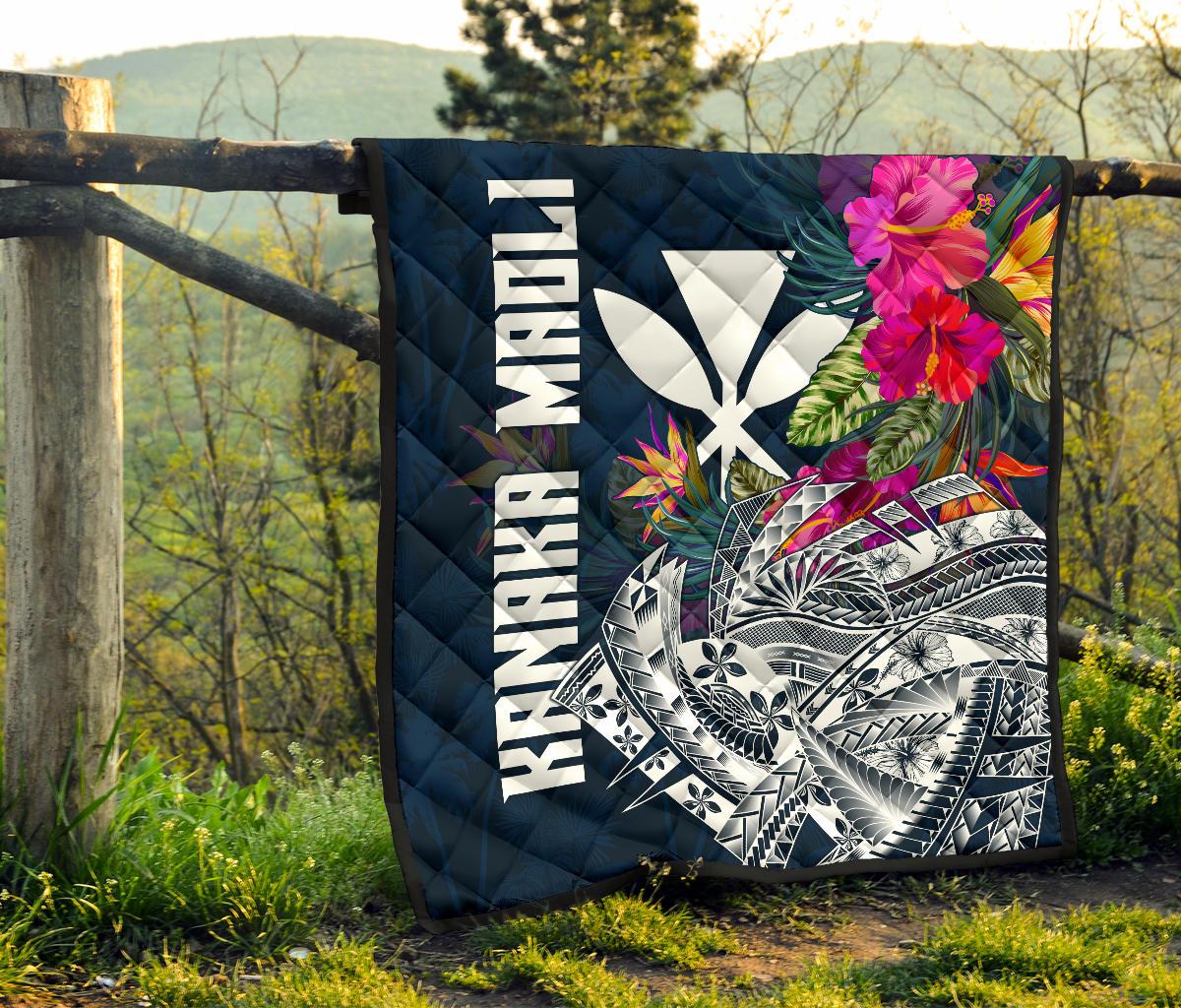 Hawaii Premium Quilt - Polynesian Hibiscus with Summer Vibes - Polynesian Pride
