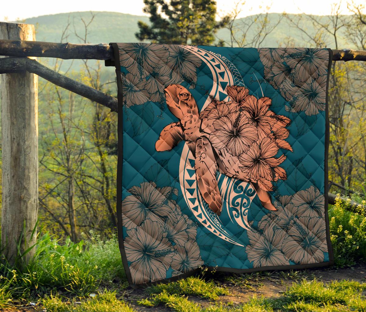 Hawaii Polynesian Turtle Hibiscus Premium Quilt - Orange - Polynesian Pride