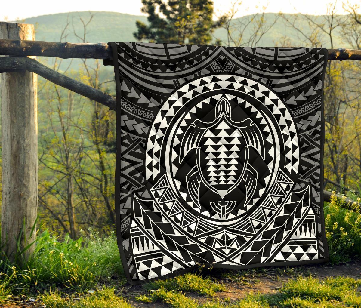 Hawaiian Kakau Honu Arc White Polynesian Premium Quilt - Polynesian Pride