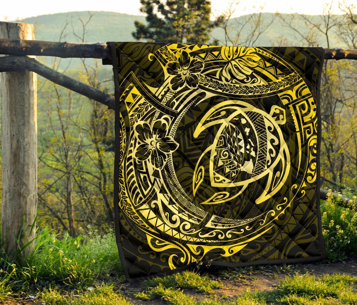 Hawaiian Turtle Polynesian Yellow Premium Quilt - Polynesian Pride