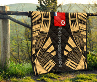 Wallis And Futuna Premium Quilt - Wallis And Futuna Coat Of Arms Polynesian Gold Tattoo Red - Polynesian Pride