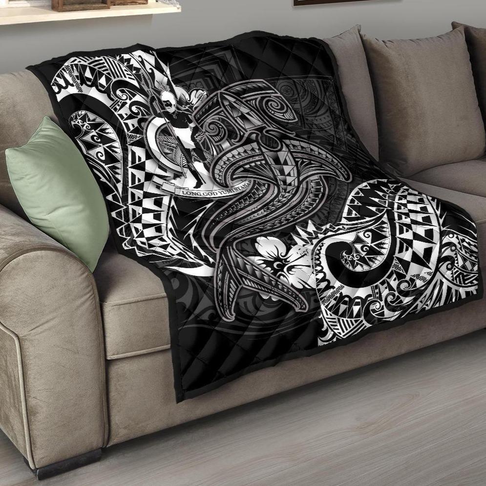 Vanuatu Polynesian Premium Quilt - White Shark Polynesian Tattoo - Polynesian Pride