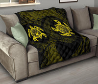 Hawaii Polynesian Turtle Premium Quilt Yellow - Polynesian Pride