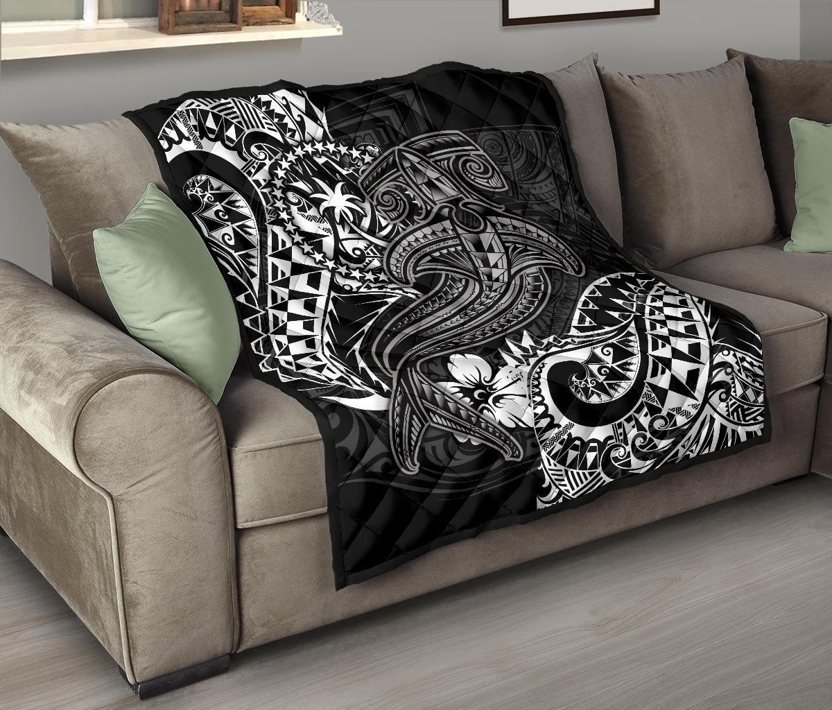 Chuuk Premium Quilt - White Shark Polynesian Tattoo - Polynesian Pride