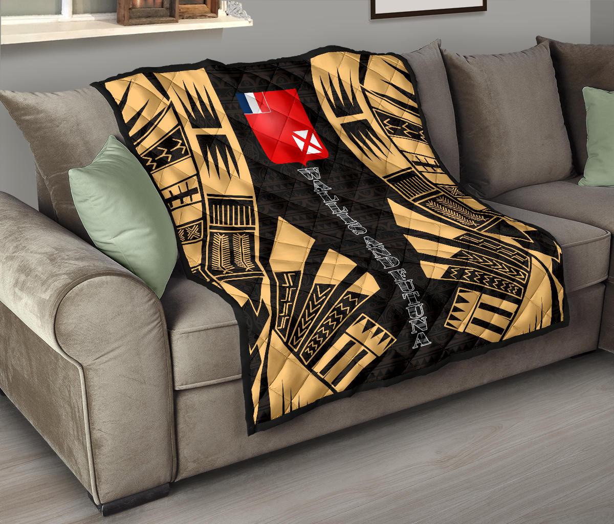 Wallis And Futuna Premium Quilt - Wallis And Futuna Coat Of Arms Polynesian Gold Tattoo Red - Polynesian Pride