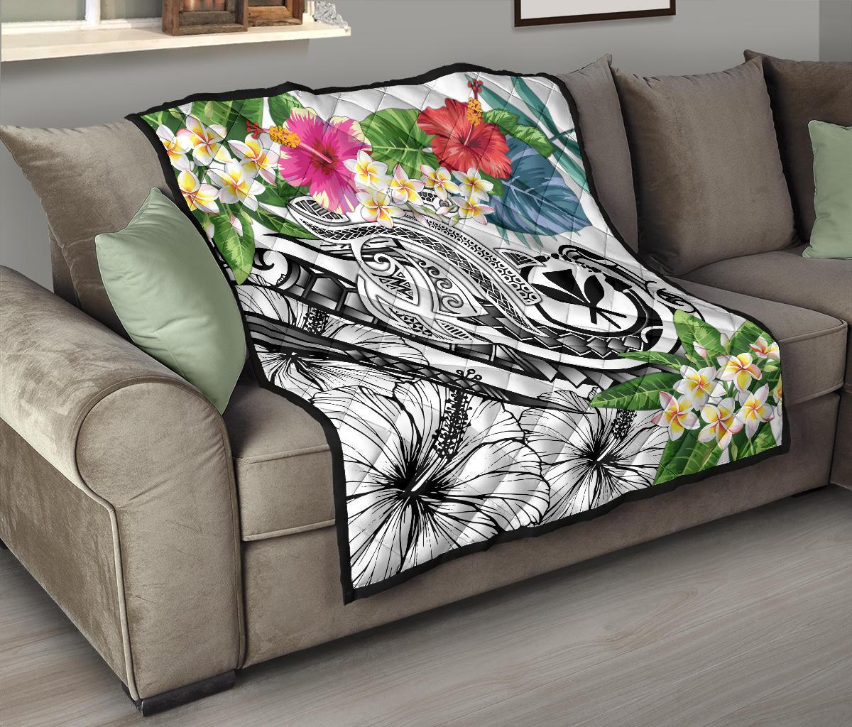 Polynesian Hawaii Kanaka Maoli Premium Quilt - Summer Plumeria (White) - Polynesian Pride