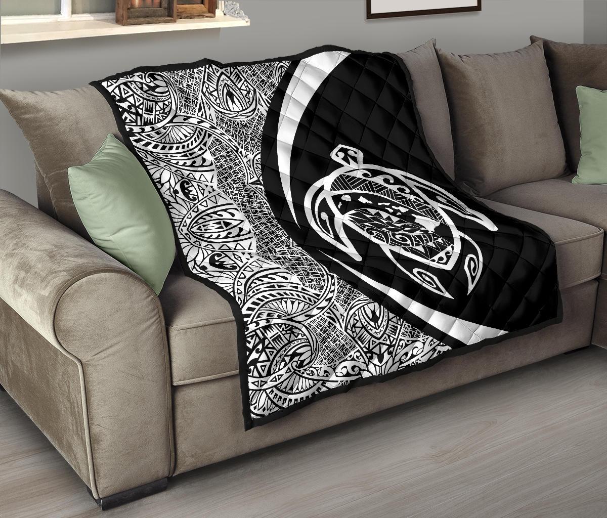 Hawaii Turtle Map Polynesian Premium Quilt - White - Circle Style - Polynesian Pride