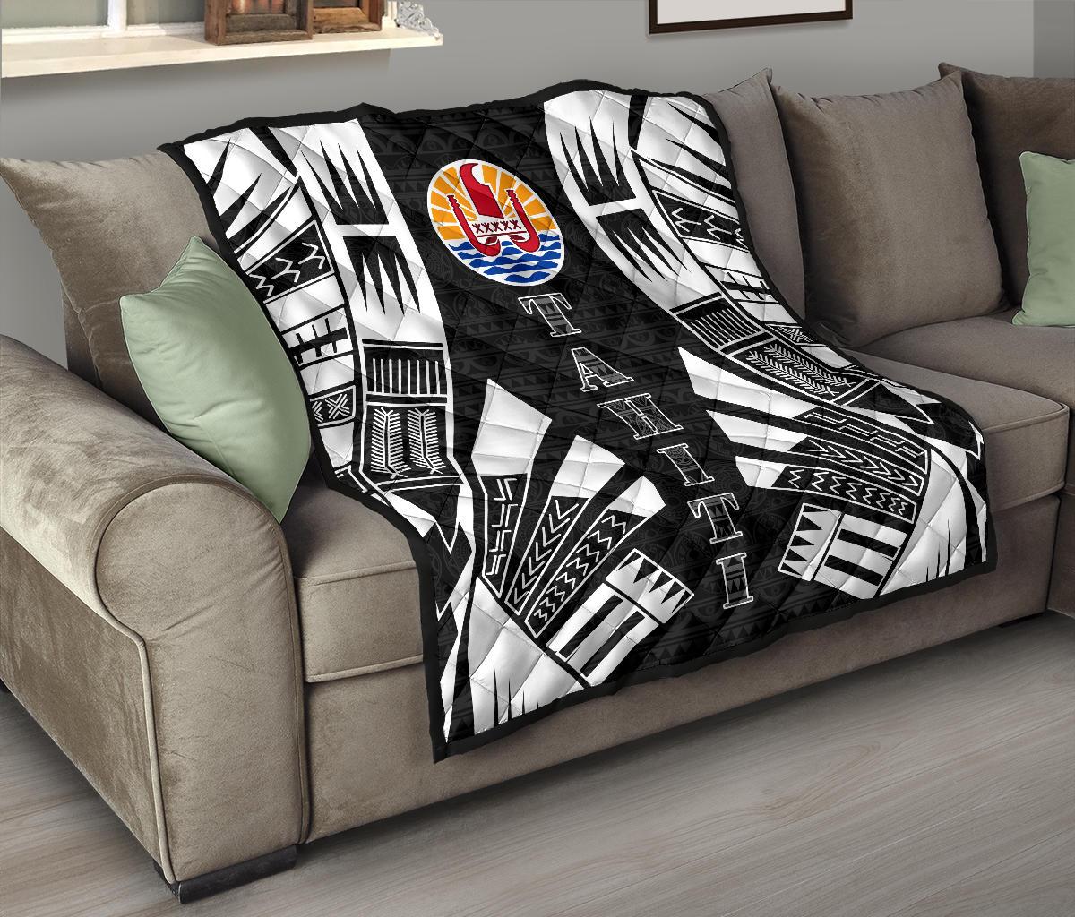 Tahiti Premium Quilt - Tahiti Flag Polynesian White Tattoo (Black) - Polynesian Pride