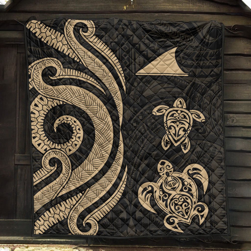 Tokelau Premium Quilt - Gold Tentacle Turtle - Polynesian Pride