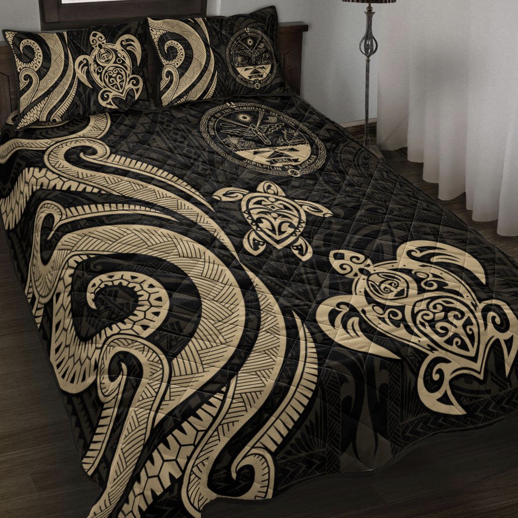 Marshall Islands Quilt Bed Set - Gold Tentacle Turtle Crest Gold - Polynesian Pride