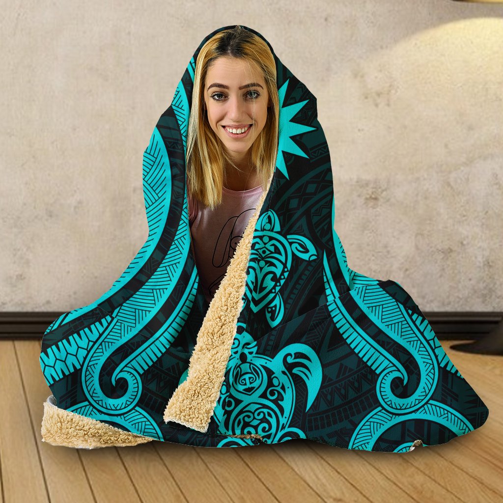 Nauru Hooded Blanket - Turquoise Tentacle Turtle - Polynesian Pride