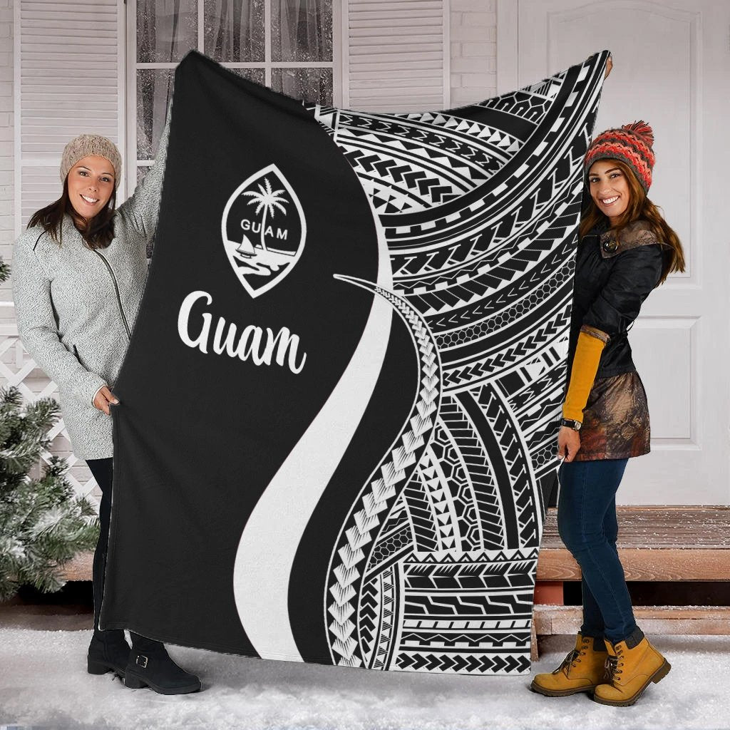 Guam Premium Blanket - White Polynesian Tentacle Tribal Pattern White - Polynesian Pride