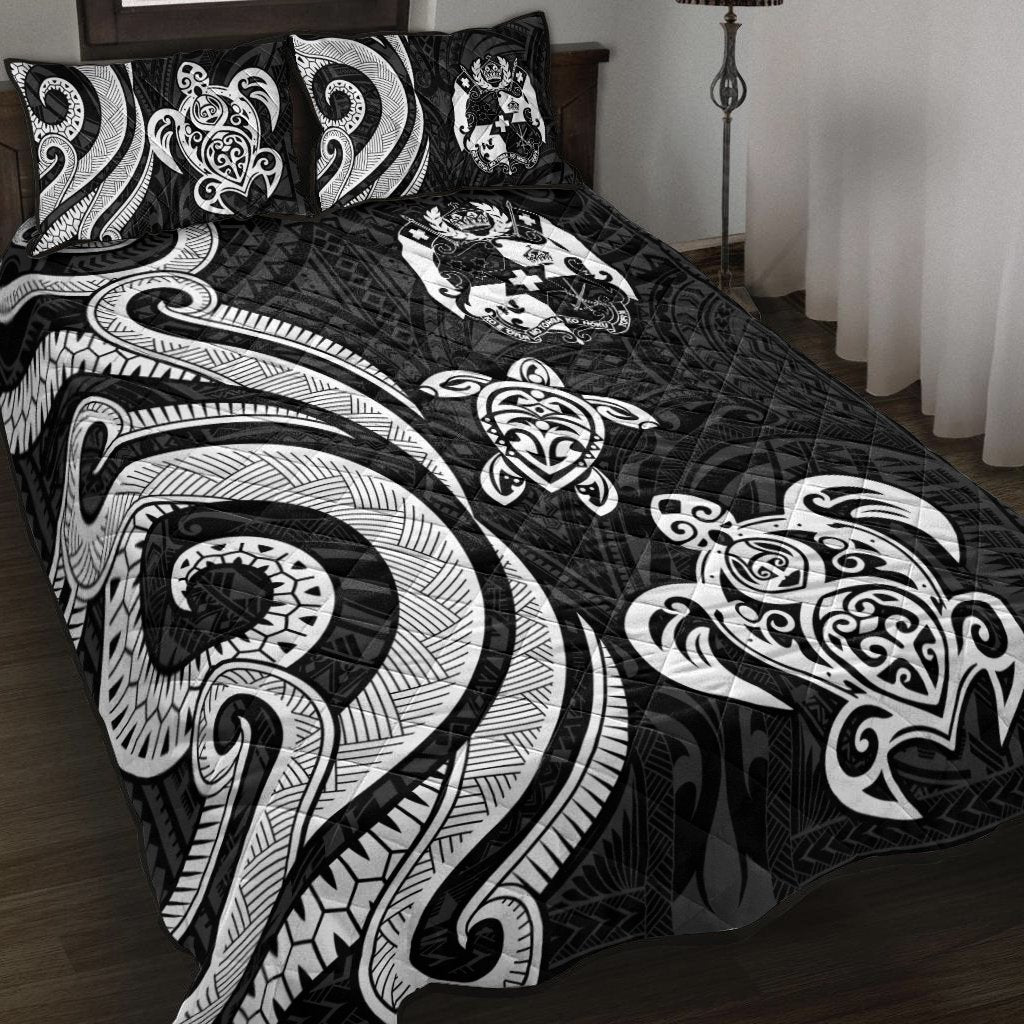 Tonga Quilt Bed Set - White Tentacle Turtle White - Polynesian Pride