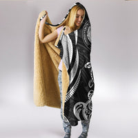 Northern Mariana Islands Hooded Blanket - White Tentacle Turtle - Polynesian Pride