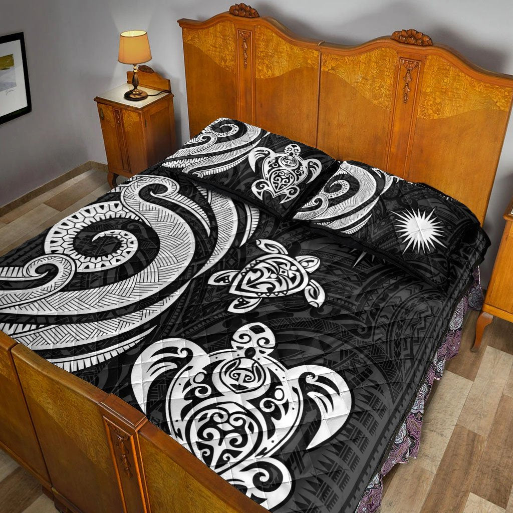 Marshall Islands Quilt Bed Set - White Tentacle Turtle - Polynesian Pride